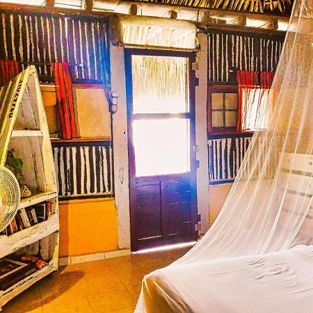 Beachfront Casa Maya Lodge Ел Куйо Екстериор снимка
