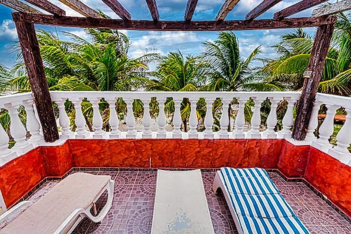 Beachfront Casa Maya Lodge Ел Куйо Екстериор снимка