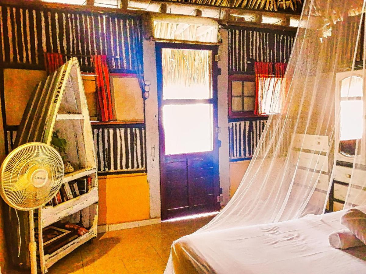 Beachfront Casa Maya Lodge Ел Куйо Екстериор снимка